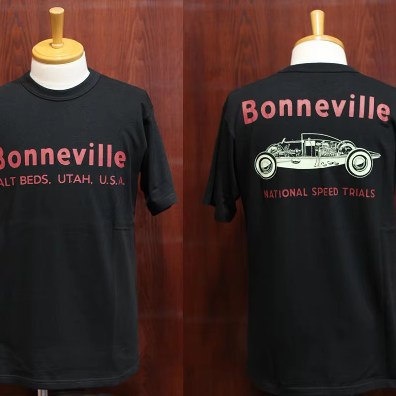 Streetwear Brand In Japan - Retro Japan Outdoor Functional Brand T-Shirt